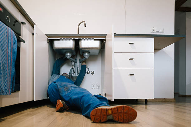 Professional Leak Detection technician working in Ridgefield, WA